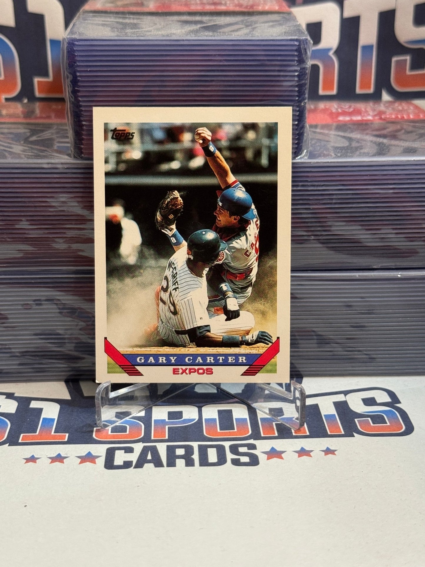 1993 Topps (Fred McGriff Pictured) Gary Carter #205