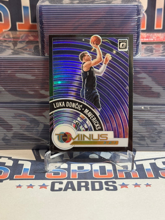 2020 Donruss Optic (Purple Prizm, T - Minus 3, 2, 1) Luka Doncic 10