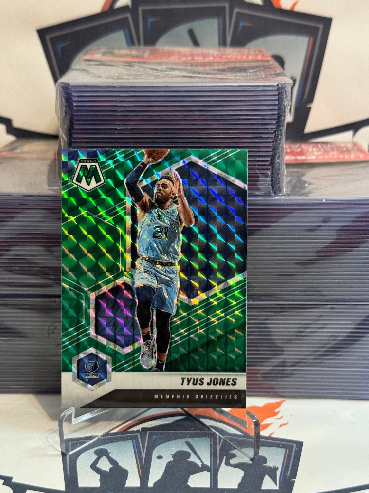2020 Panini Mosaic (Green Prizm) Tyus Jones #72