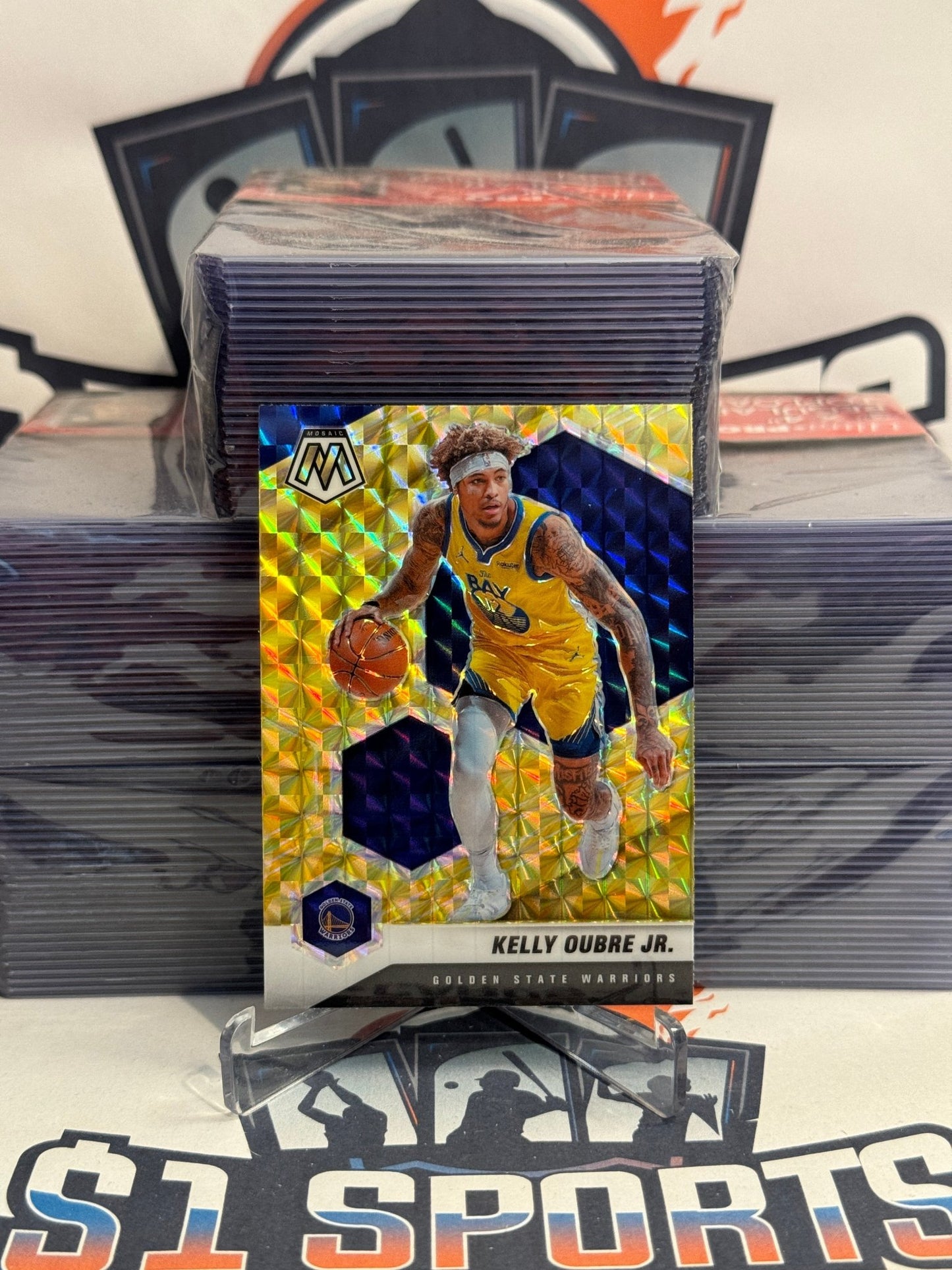2020 Panini Mosaic (Yellow Reactive Prizm) Kelly Oubre Jr. #128