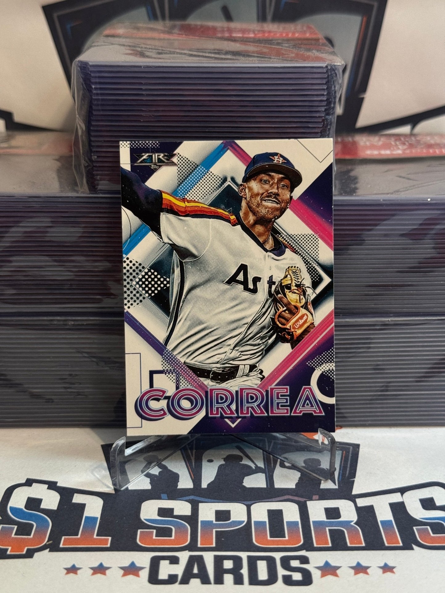 2020 Topps Fire Carlos Correa #32