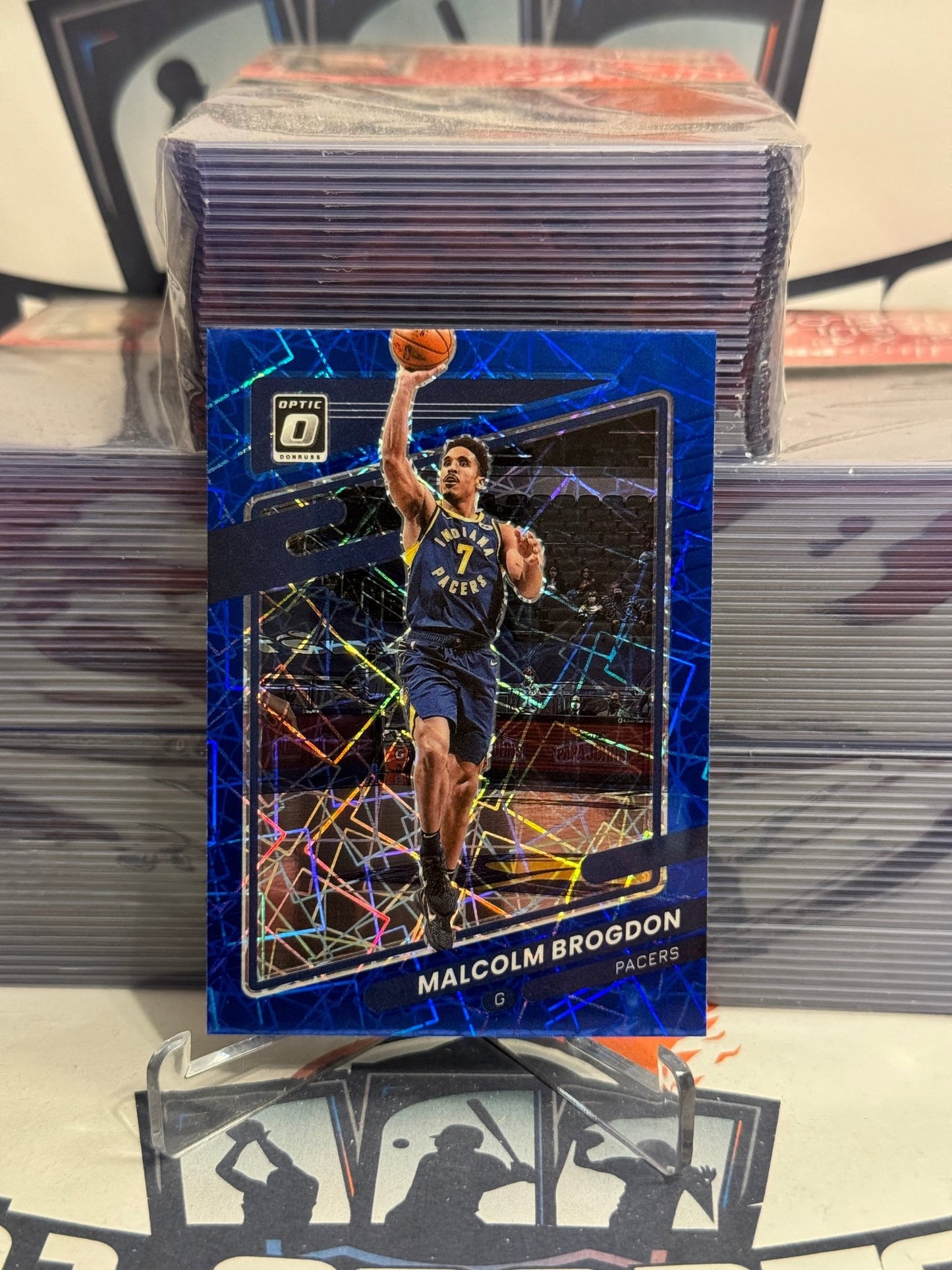2021 Donruss Optic (Blue Velocity Prizm) Malcolm Brogdon #23