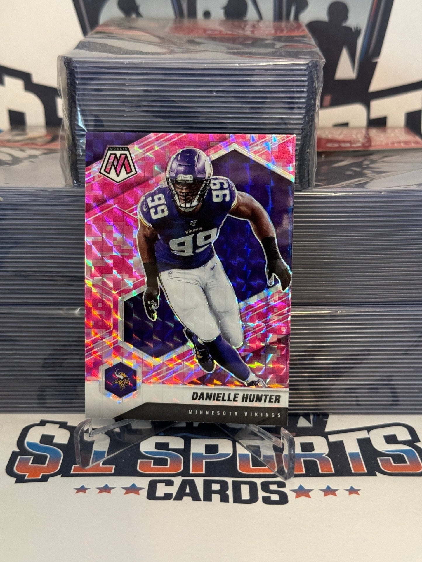 2021 Panini Mosaic (Pink Camo Prizm) Danielle Hunter #134