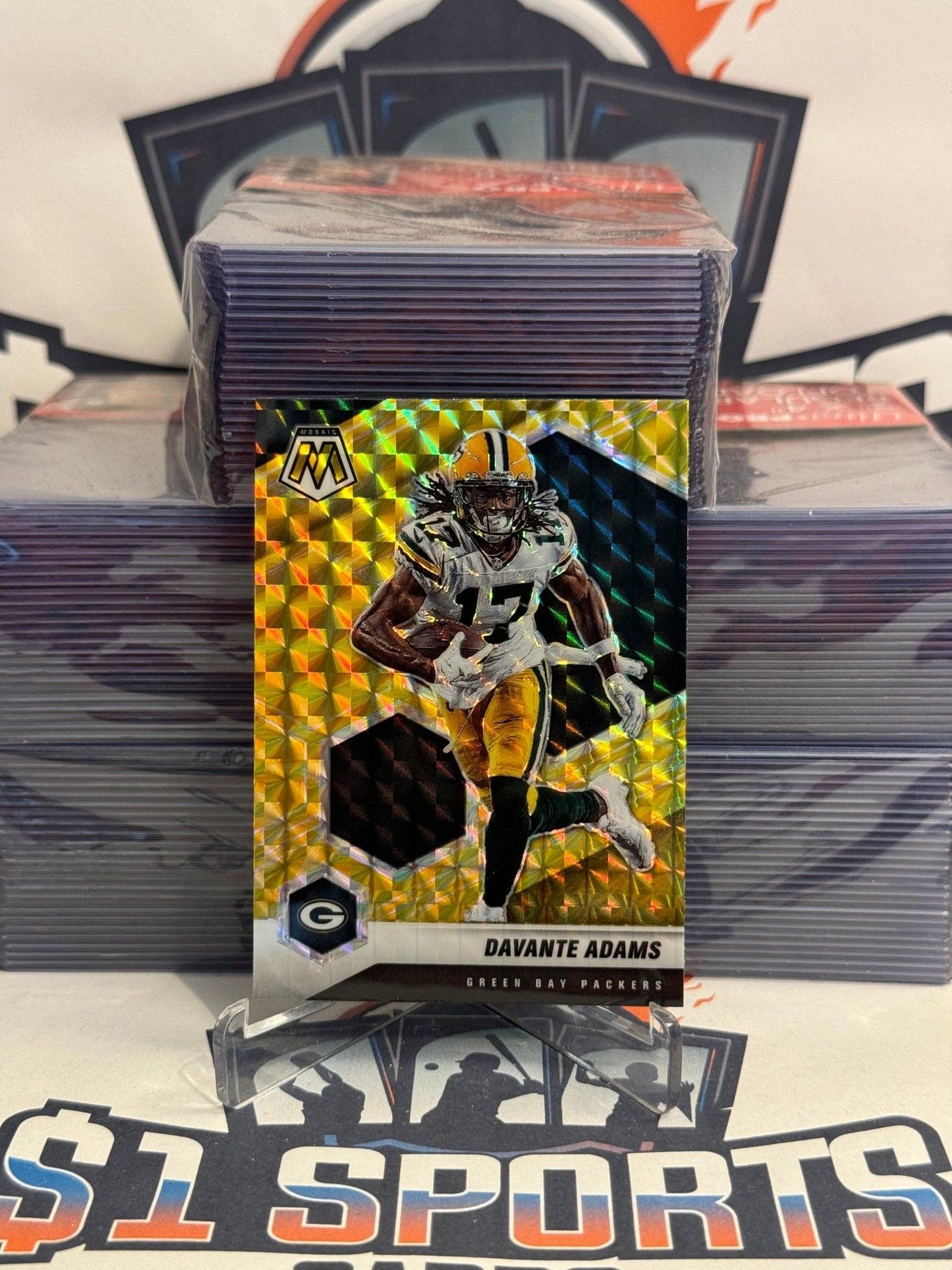 2021 Panini Mosaic (Yellow Reactive Prizm) Davante Adams #82