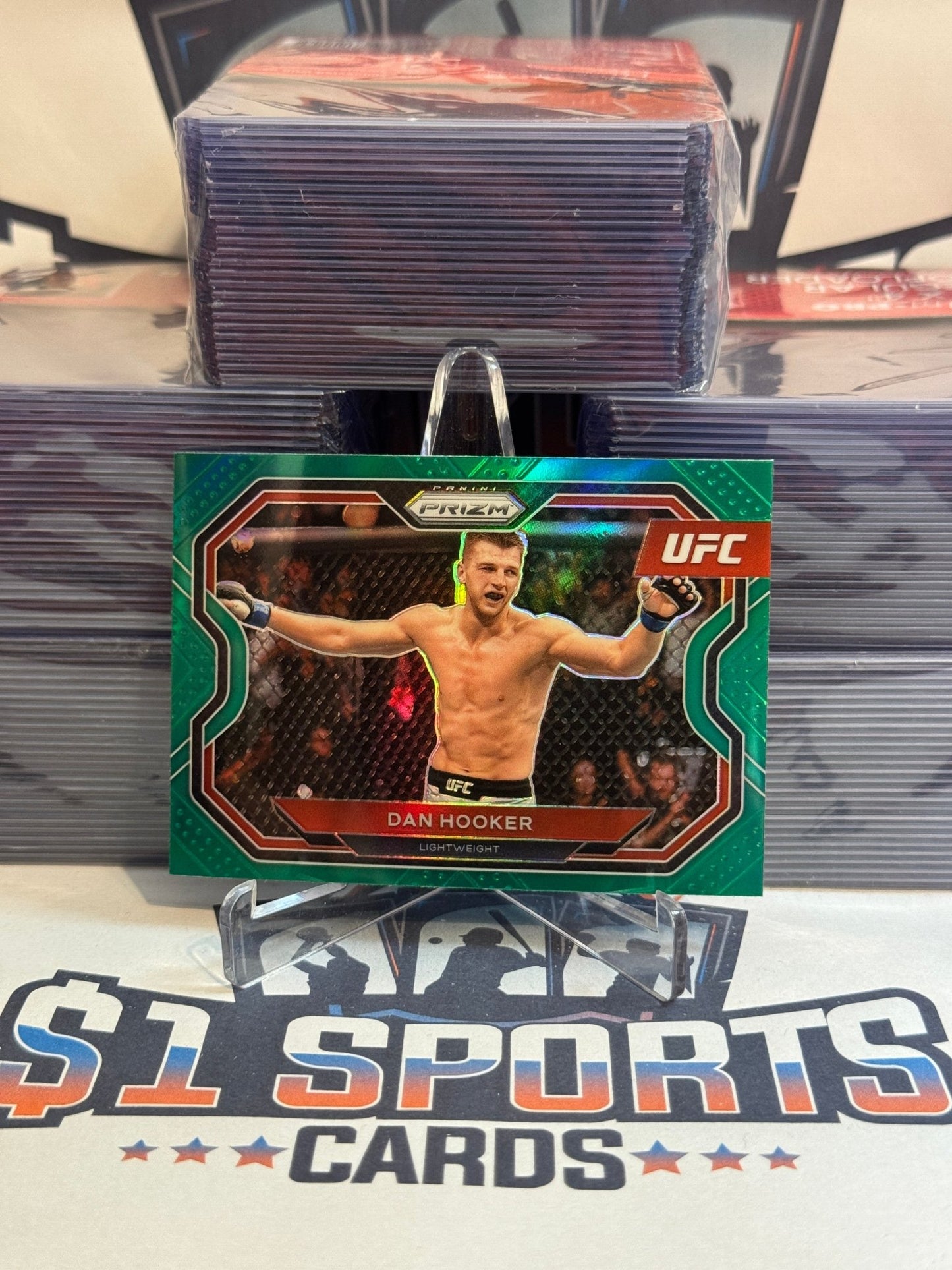 2021 Panini Prizm UFC (Green Prizm) Dan Hooker #156