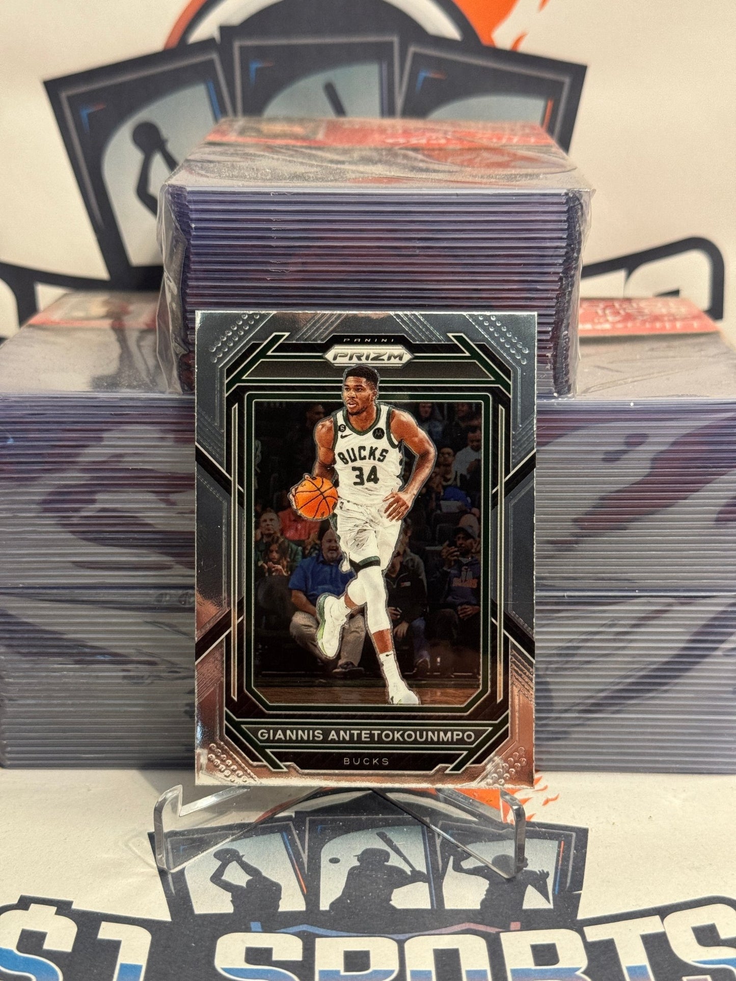 2022 Panini Prizm Giannis Antetokounmpo #96