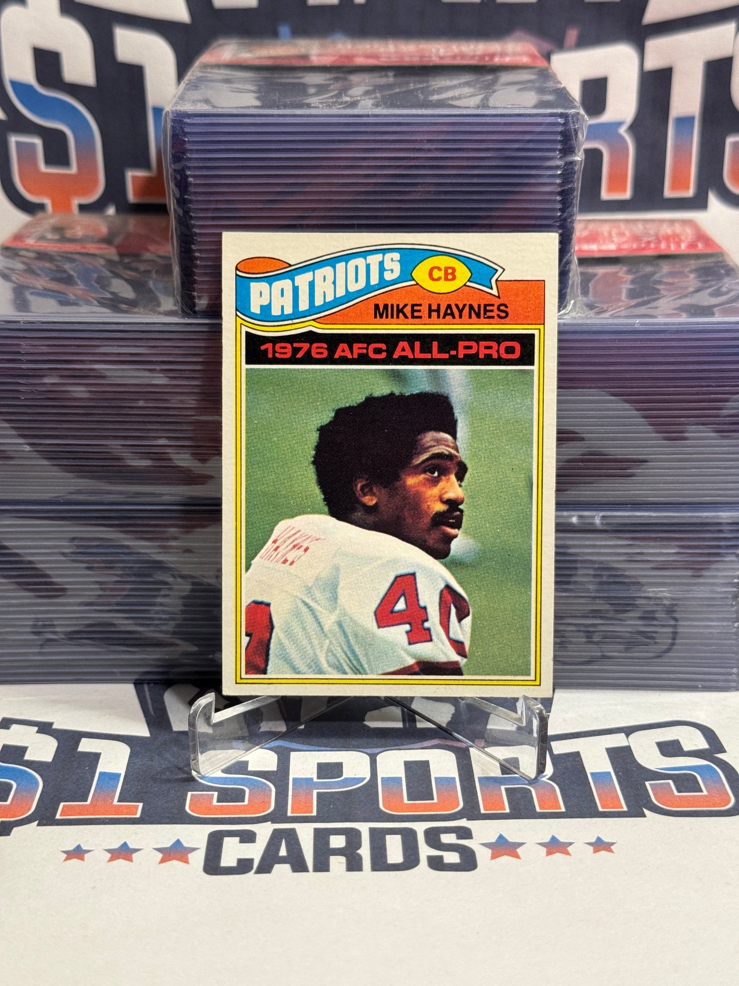 1977 Topps Mike Haynes Rookie #50