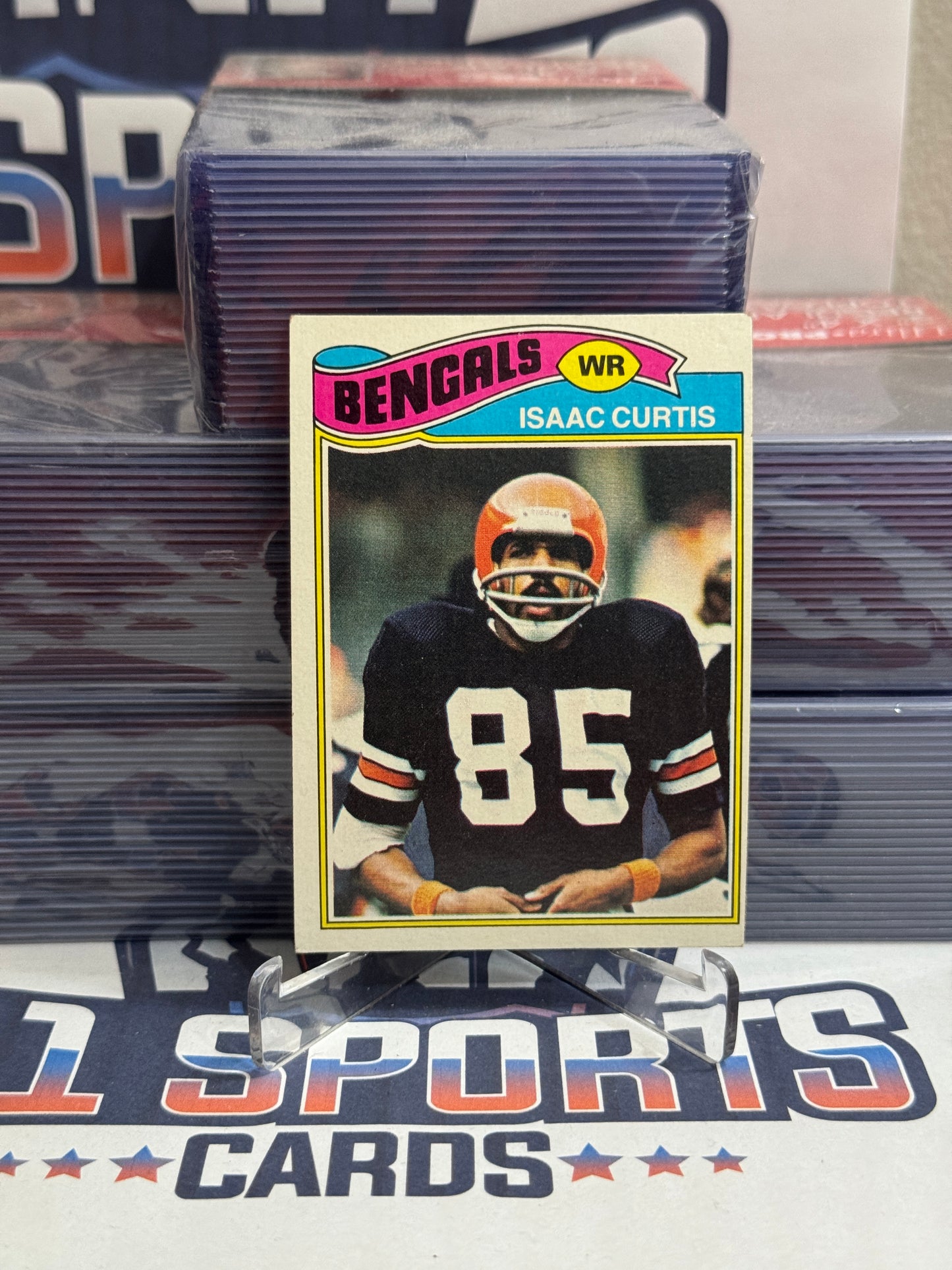 1977 Topps Isaac Curtis #10