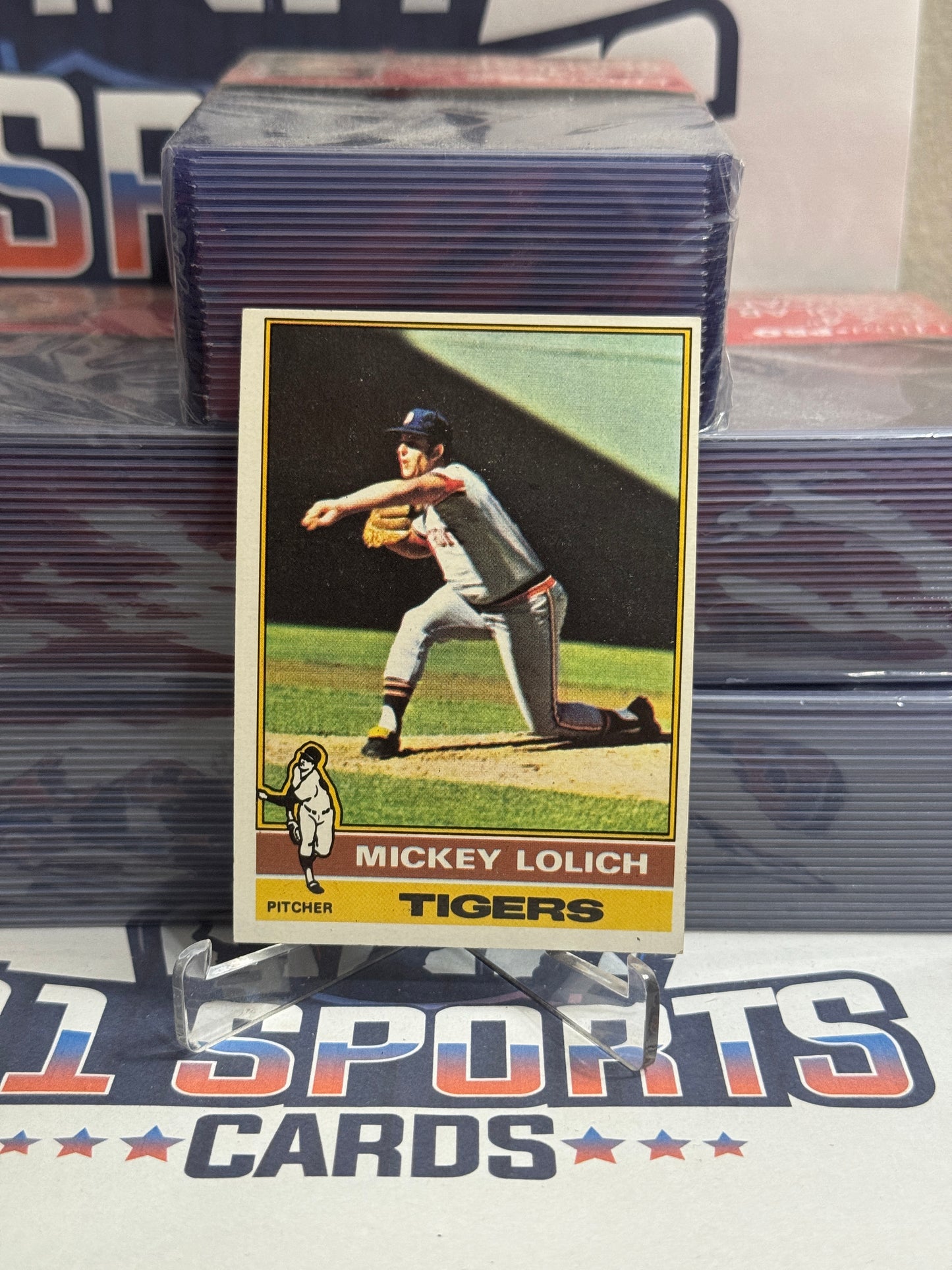 1976 Topps Mickey Lolich #385