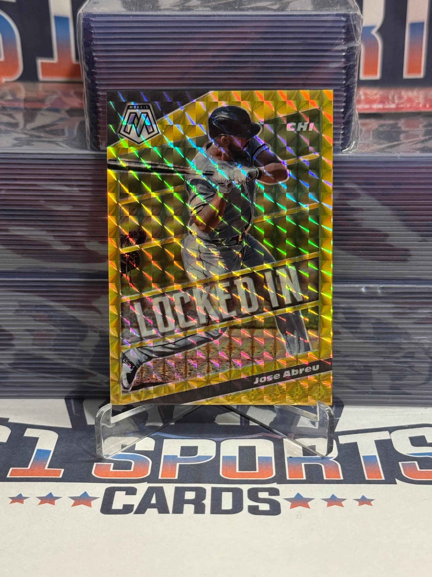 2021 Panini Mosaic (Gold Mosaic Prizm, Locked In 4/10) Jose Abreu #LI3