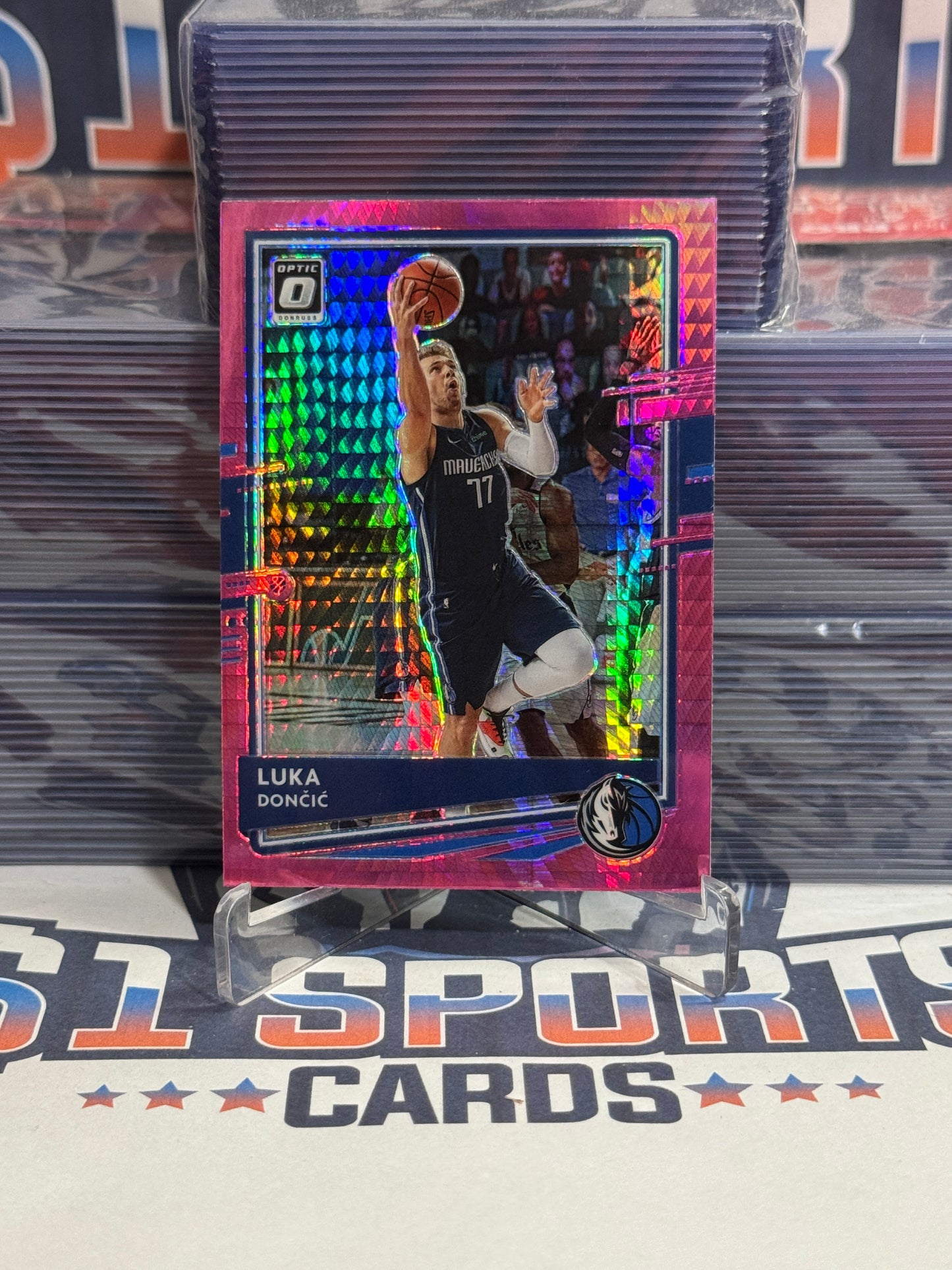 2020 Donruss Optic (Pink Hyper Prizm) Luka Doncic #86