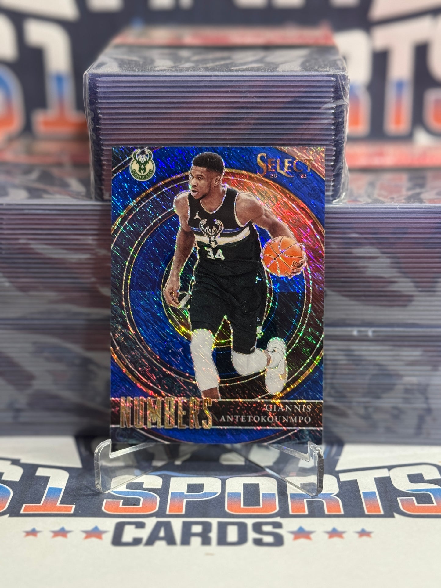 2020 Panini Select (Blue Shimmer Prizm, Numbers) Giannis Antetokounmpo #31