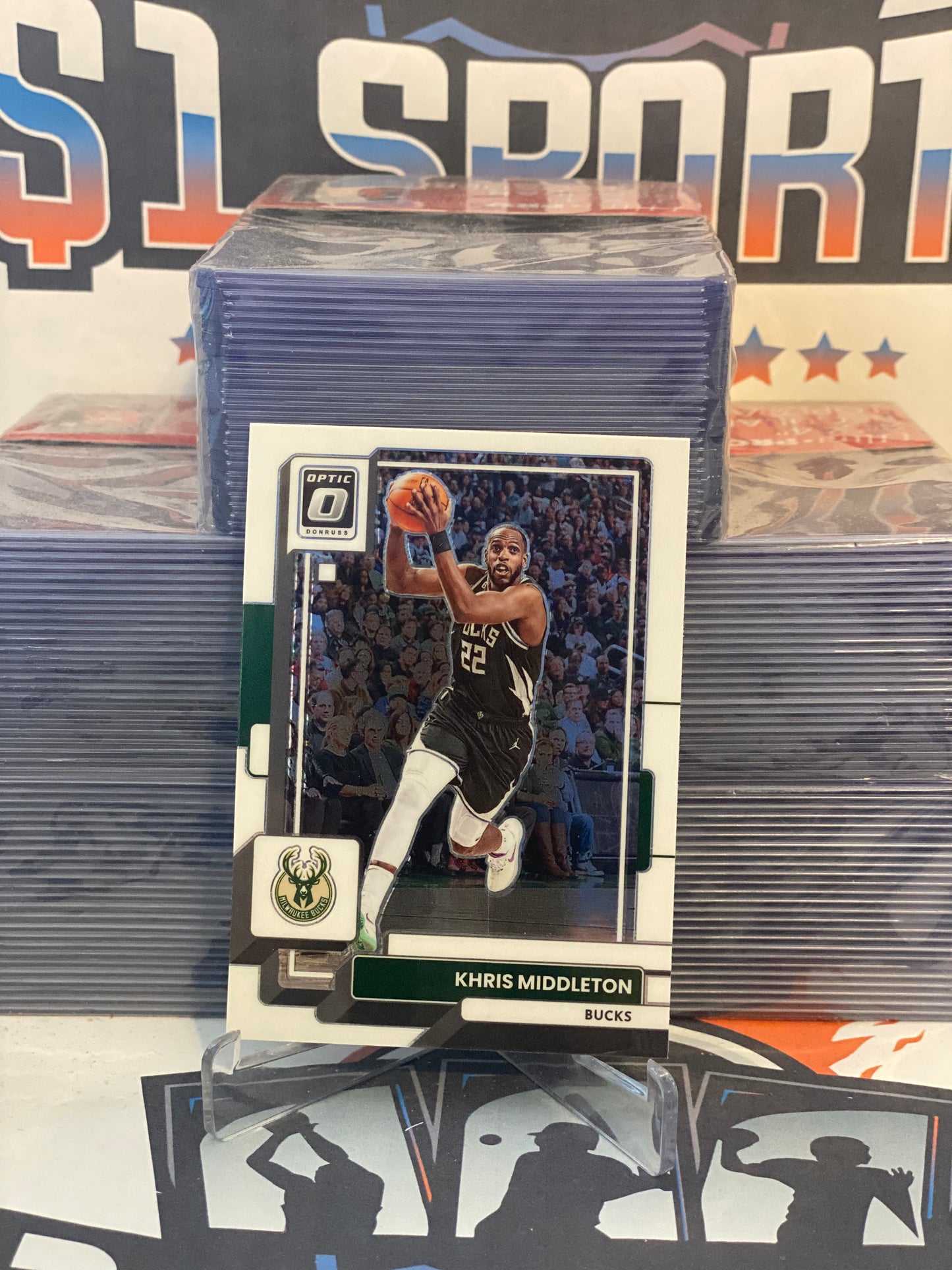 2022 Donruss Optic Khris Middleton #82