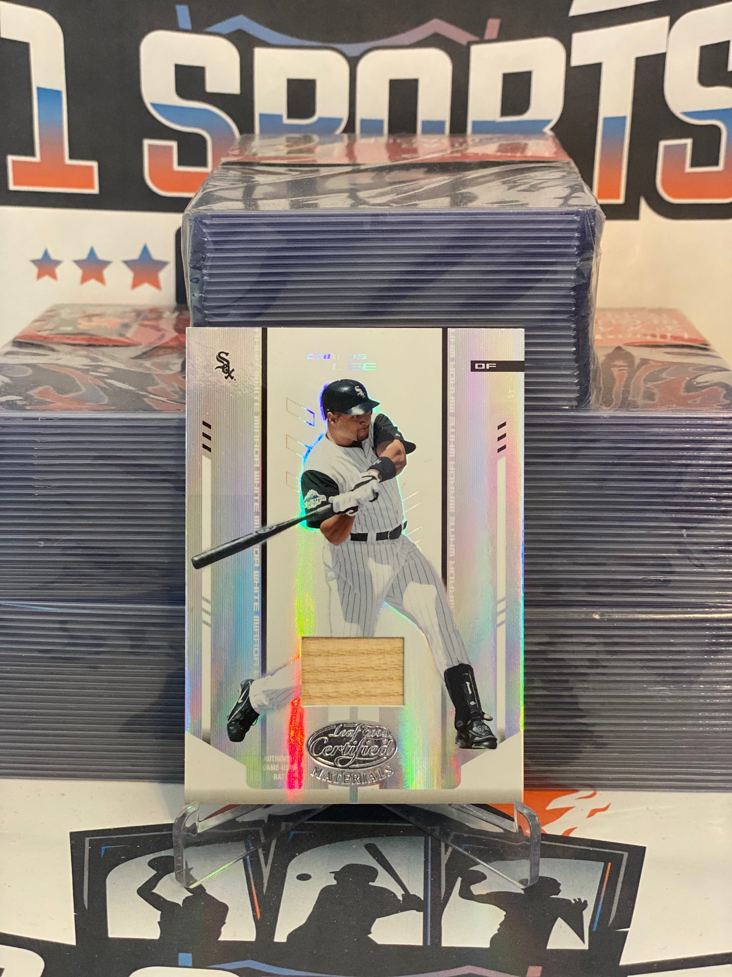 2004 Leaf Certified (Materials Bat Relic 024/100) Carlos Lee #38