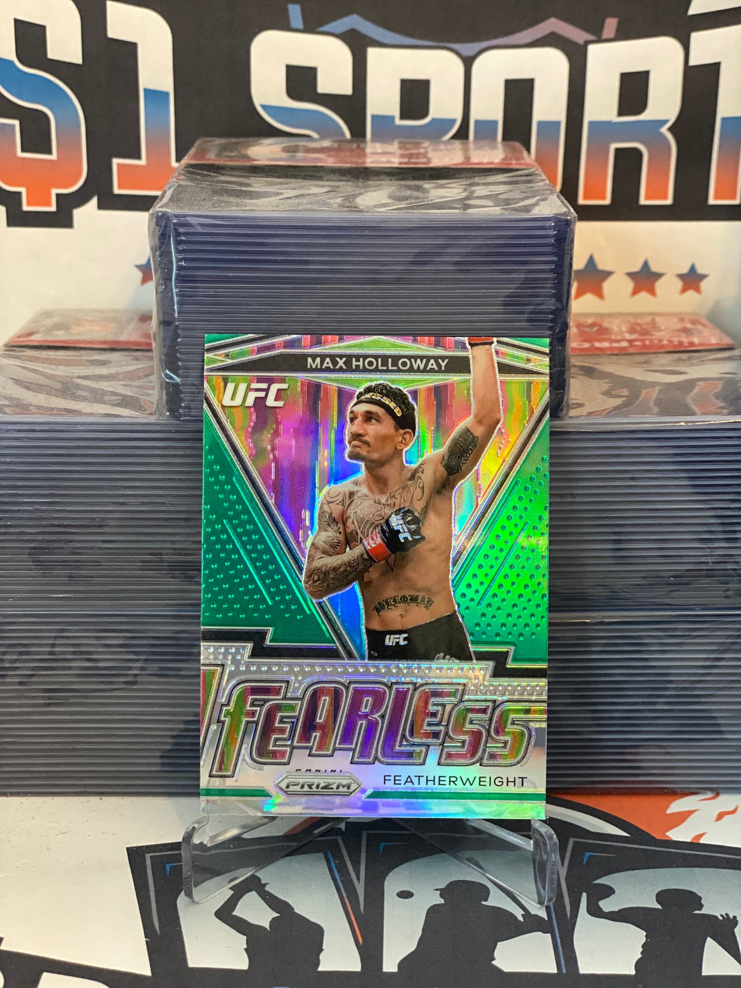2021 Panini Prizm UFC (Green Prizm, Fearless) Max Holloway #24