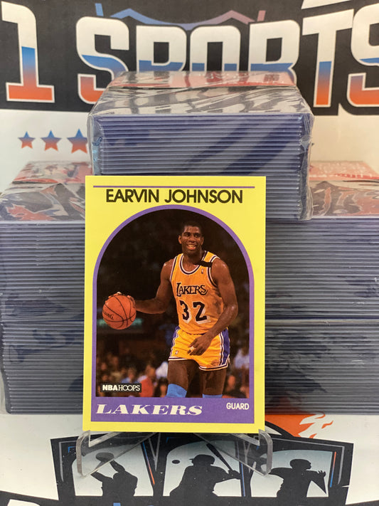 1989 NBA Hoops (Sears - Yellow Border Superstars) Magic Johnson #47