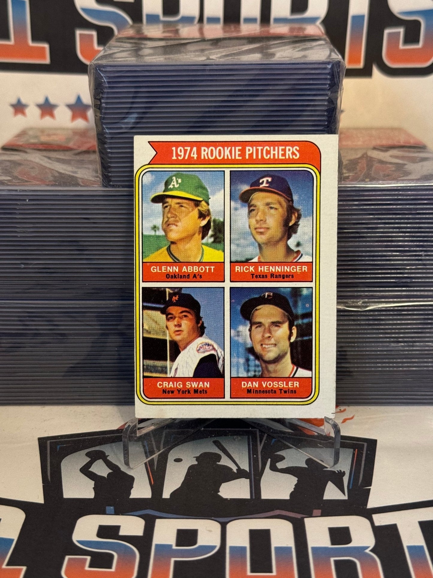 1974 Topps (Rookie Pitchers) Glenn Abbott, Rick Henninger, Craig Swan, Dan Vossler #602