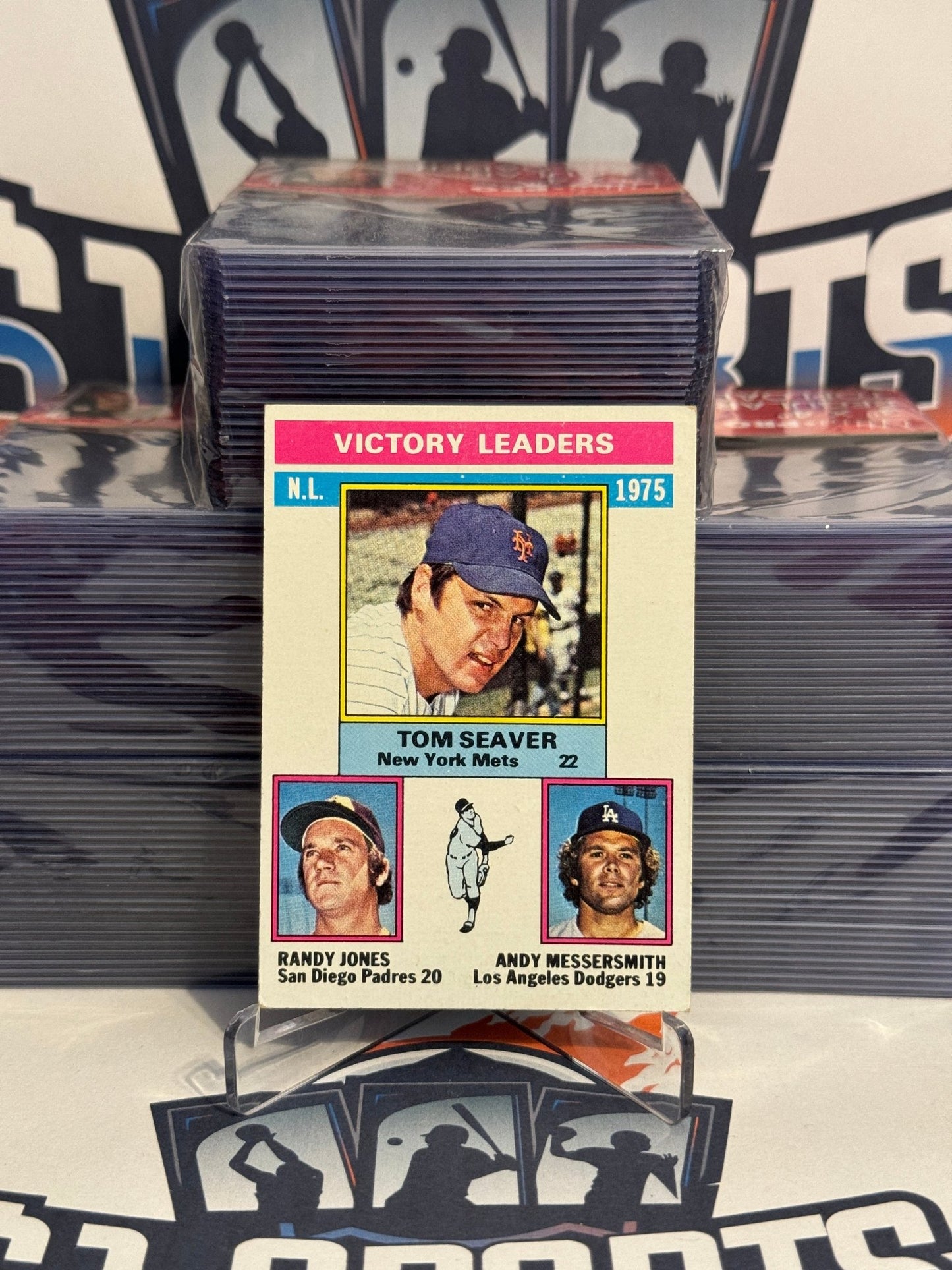 1976 Topps (Victory Leaders) Tom Seaver, Randy Jones, Andy Messersmith #199