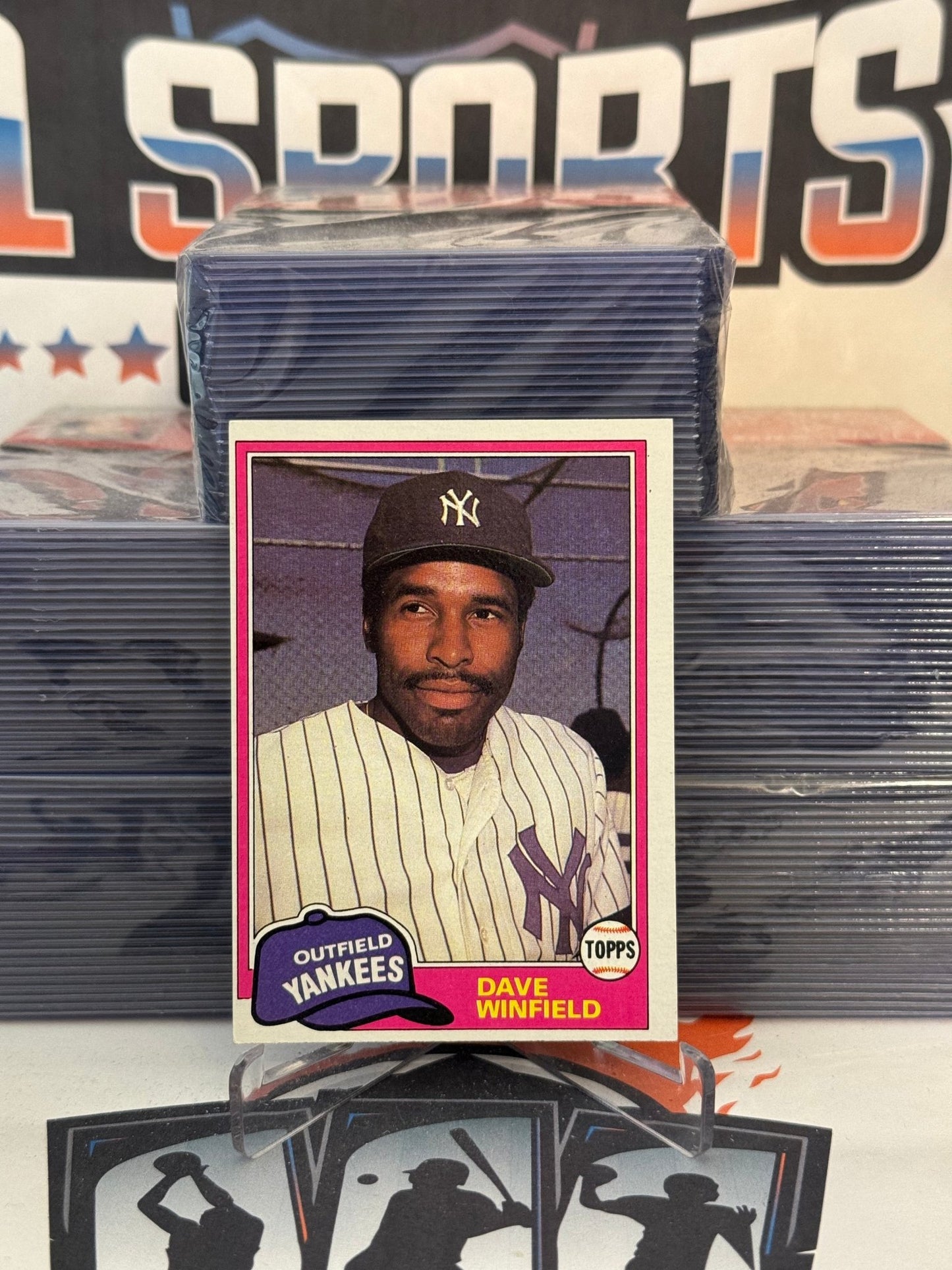 1981 Topps (Yankees Debut) Dave Winfield #855