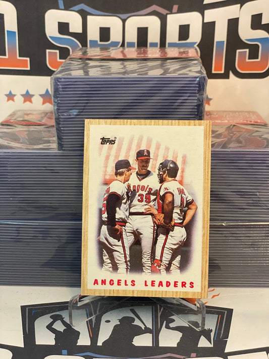 1987 Topps (Angels Team Card) Rene Lachemann & Mike Witt #556