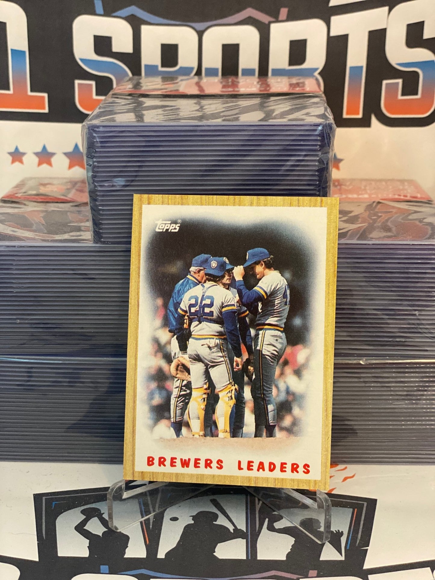 1987 Topps Milwaukee Brewers Team Card #56