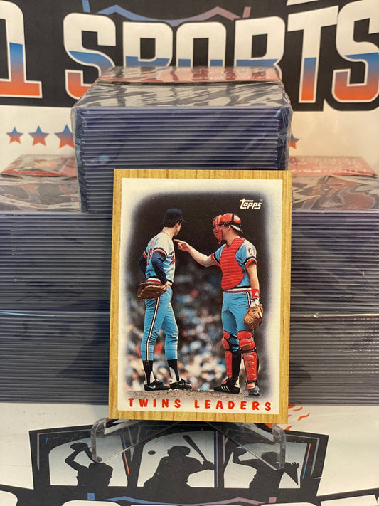 1987 Topps (Twins Team Card) Frank Viola & Tim Laudner #206