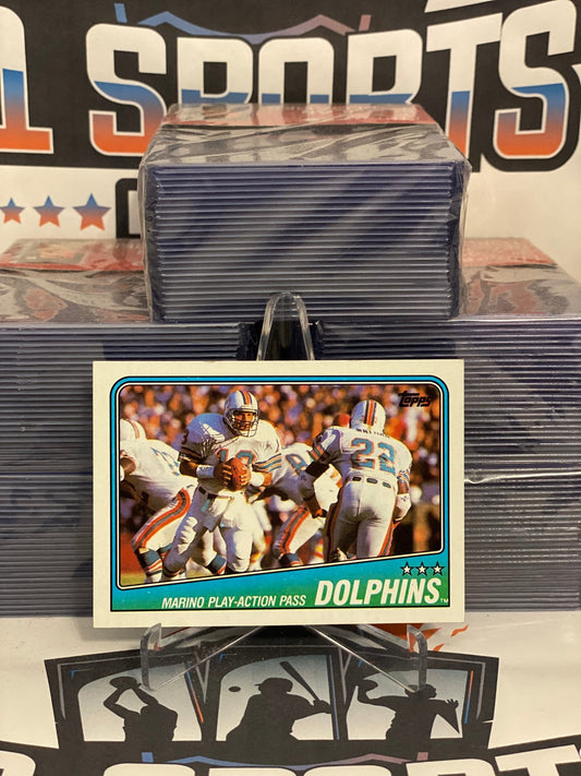 1988 Topps (Dolphins Team Card) Dan Marino #189