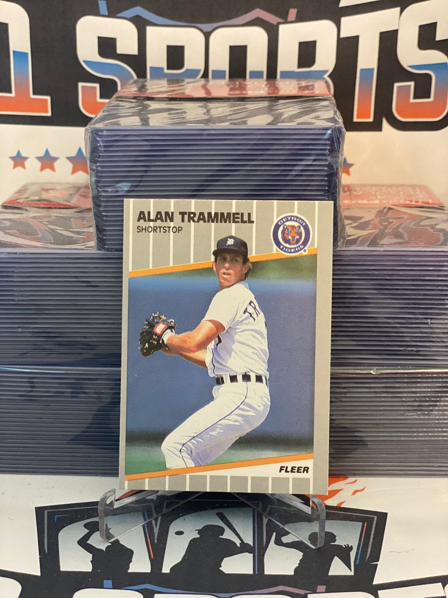 Alan Trammell autographed Baseball Card (Detroit Tigers) 1989
