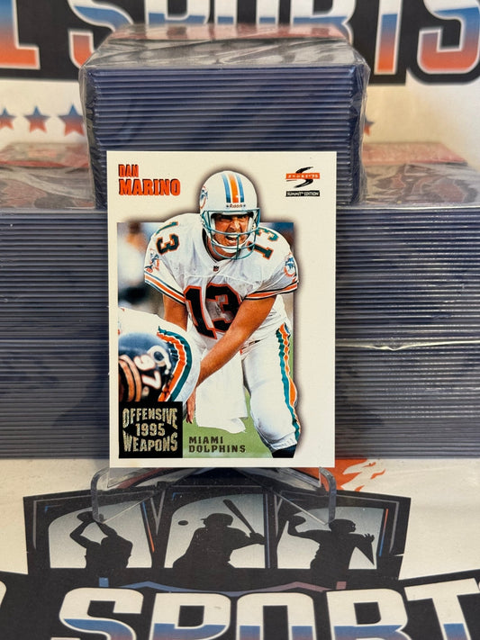 1995 Score (Offensive Weapons) Dan Marino #182