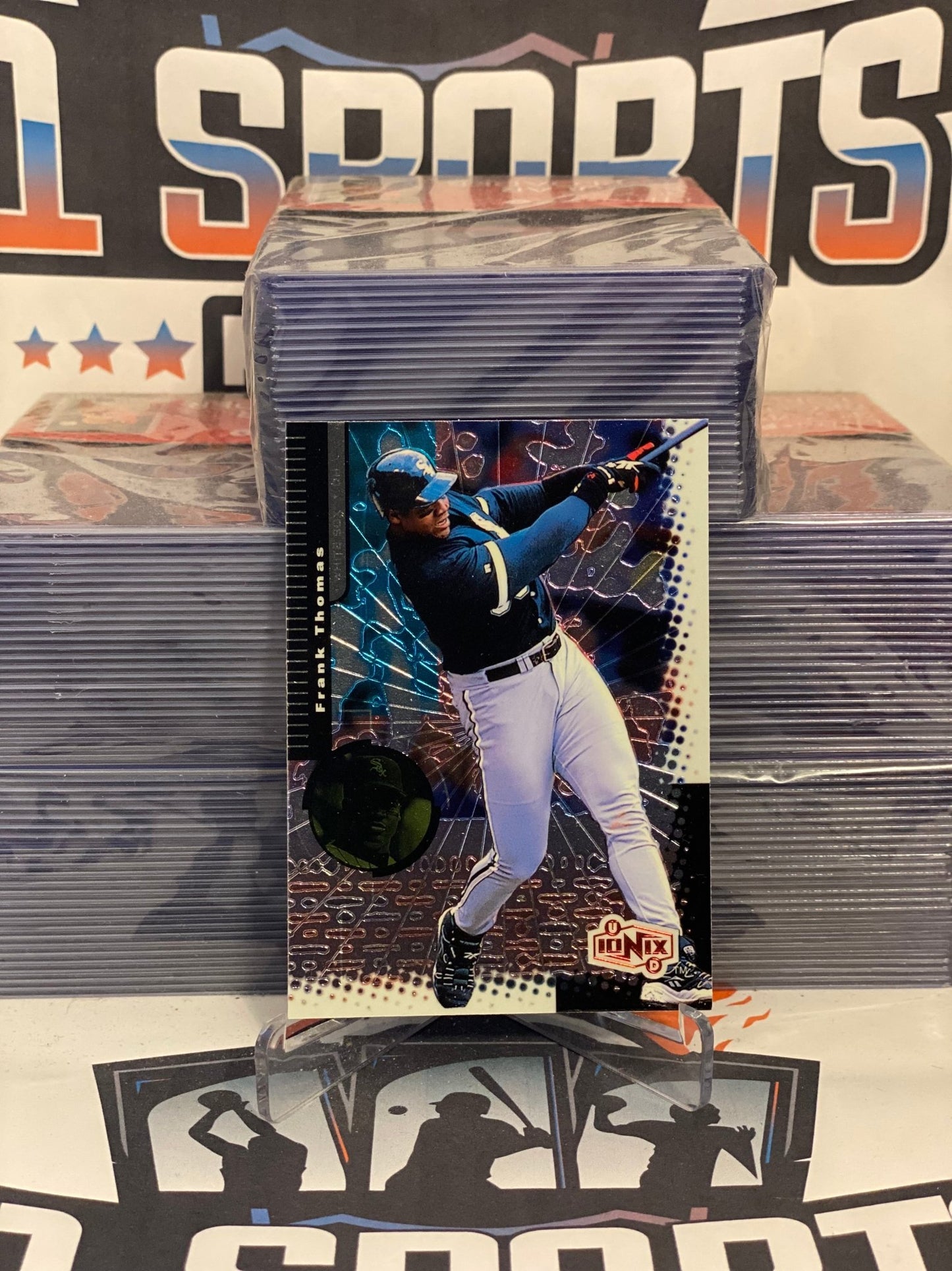 1999 Upper Deck Ionix Frank Thomas #18