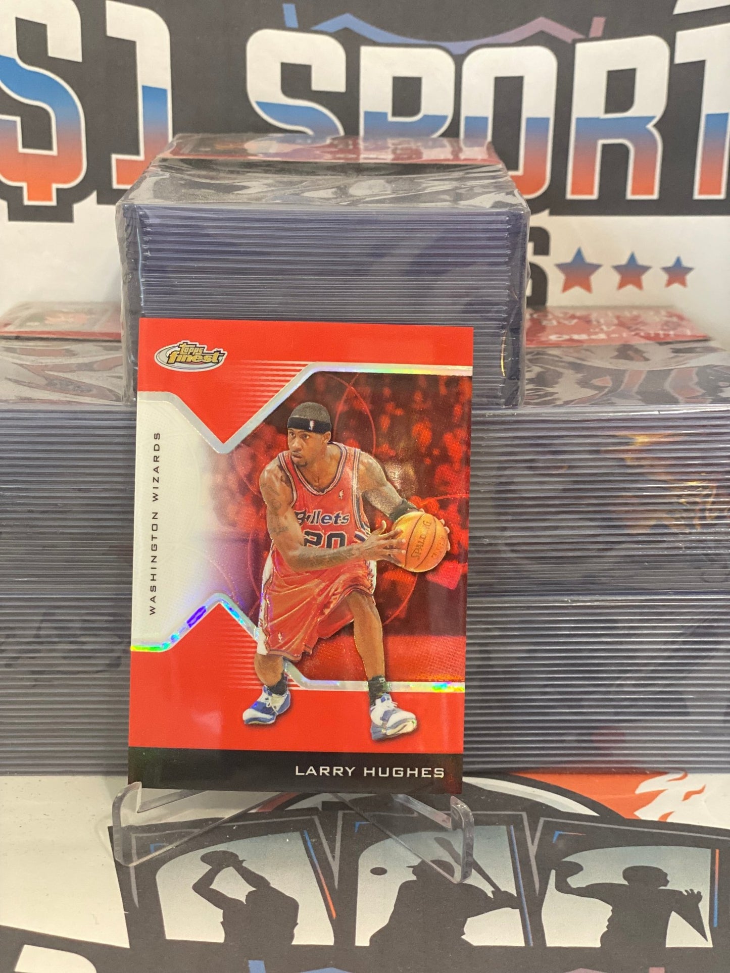 2004 Topps Finest (Red Refractor 130/149) Larry Hughes #22