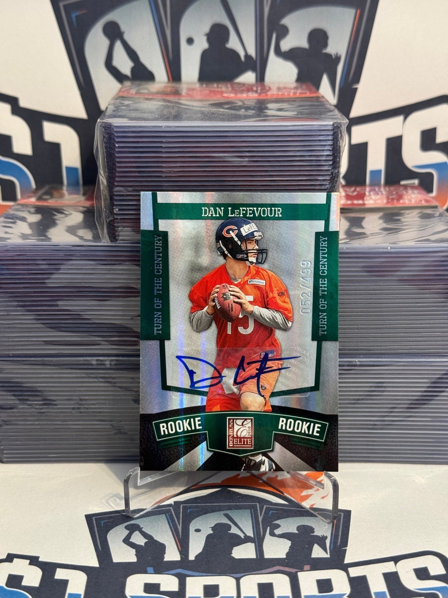 2010 Donruss Elite (Green, Turn of the Century Auto 52/499) Dan LeFevour #112