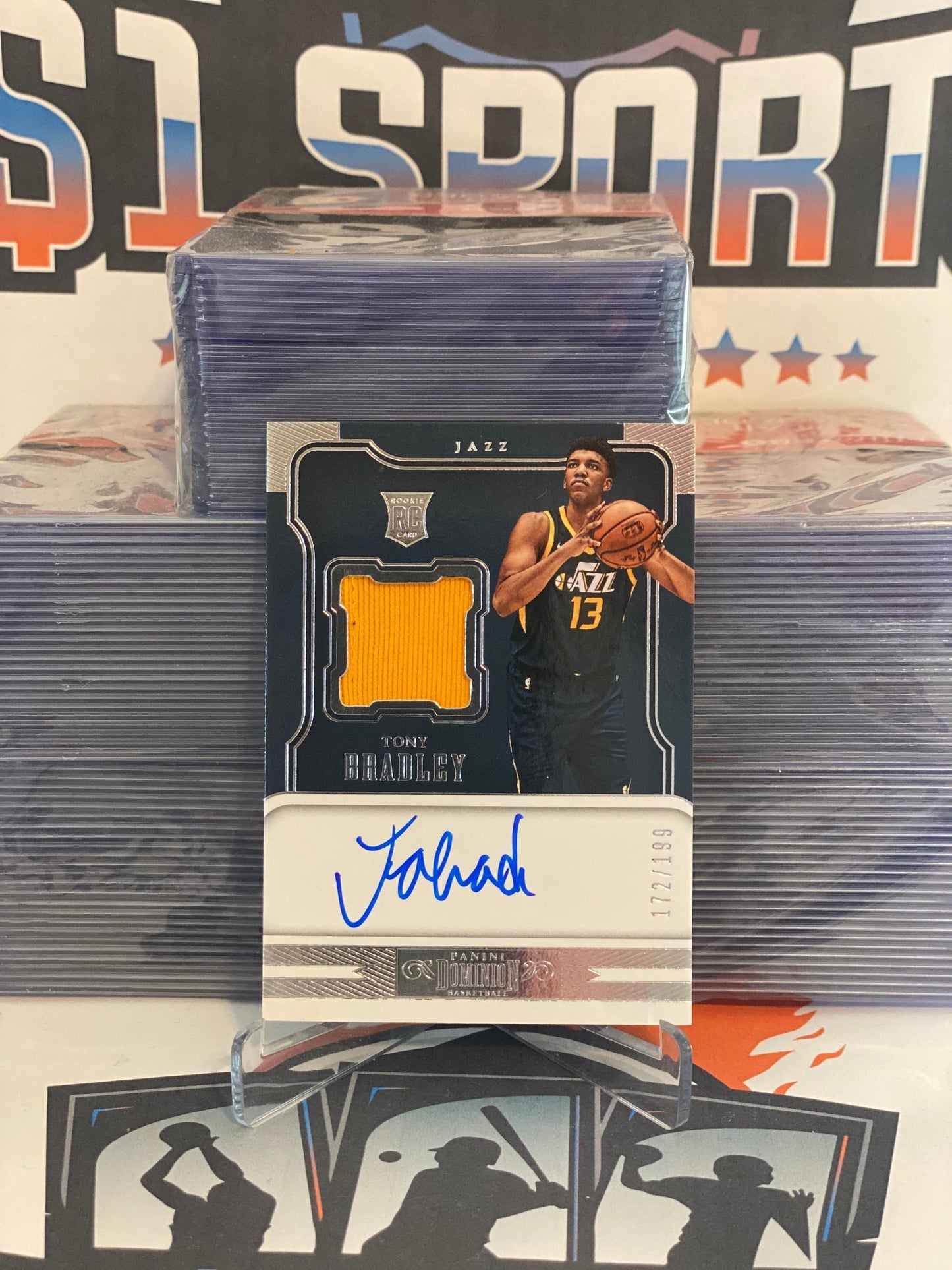 2017-18 Panini Dominion (Relic Auto 172/199) Tony Bradley Rookie #172