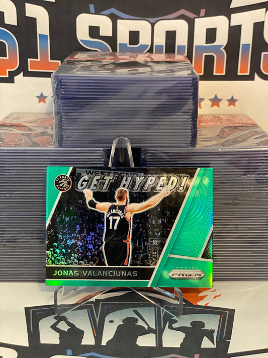 2017 Panini Prizm (Green Prizm, Get Hyped!) Jonas Valanciunas #GH-JV