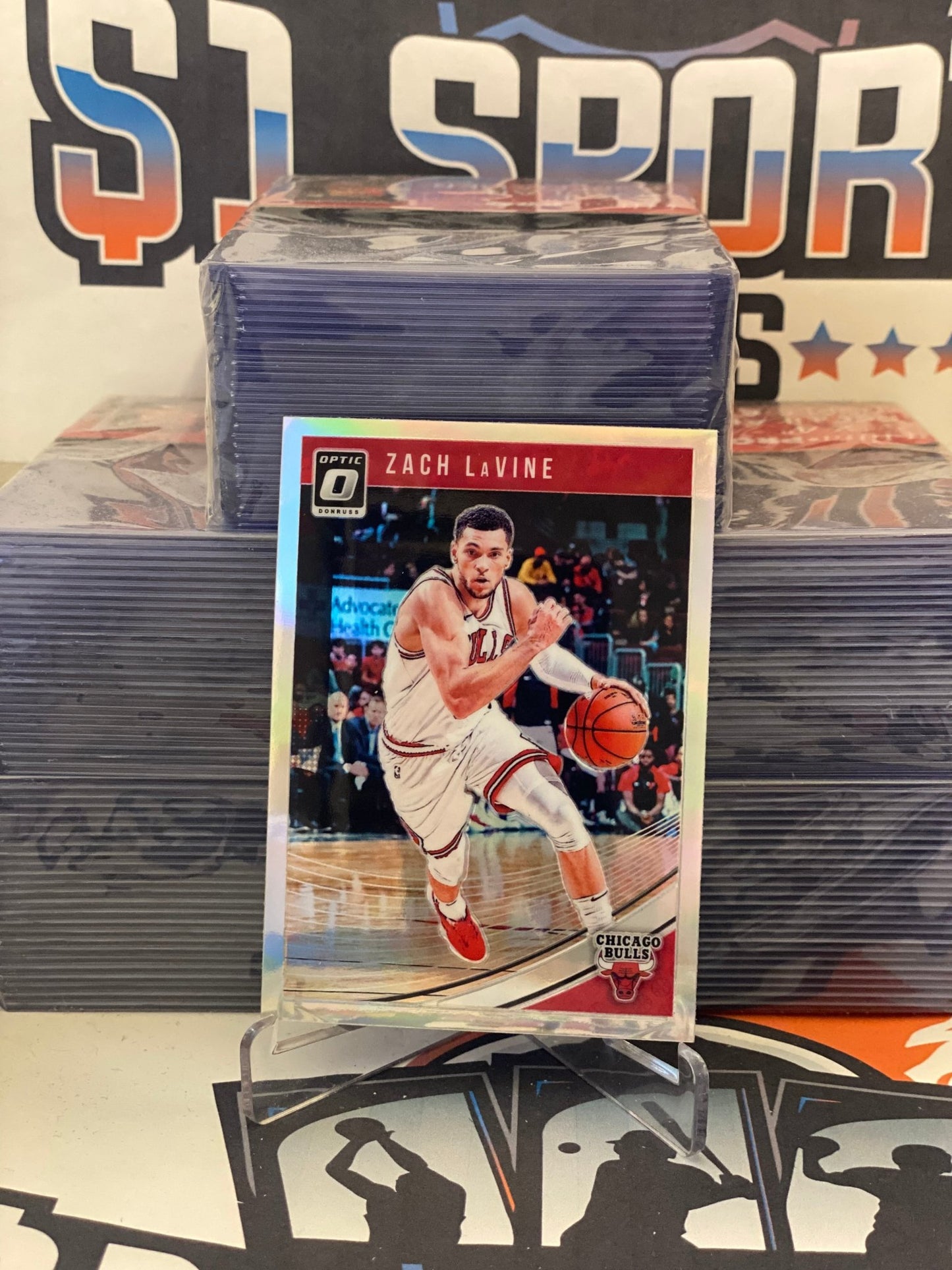 2018 Donruss Optic (Holo Prizm) Zach LaVine #68