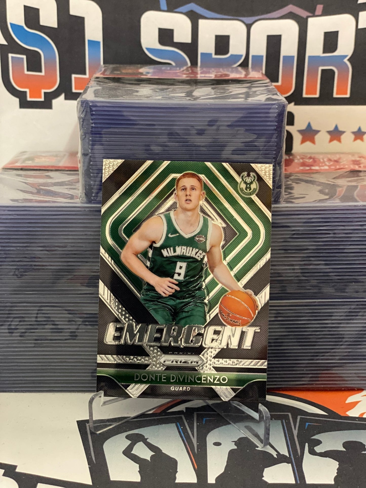 2018 Panini Prizm (Emergent) Donte DiVincenzo Rookie #17
