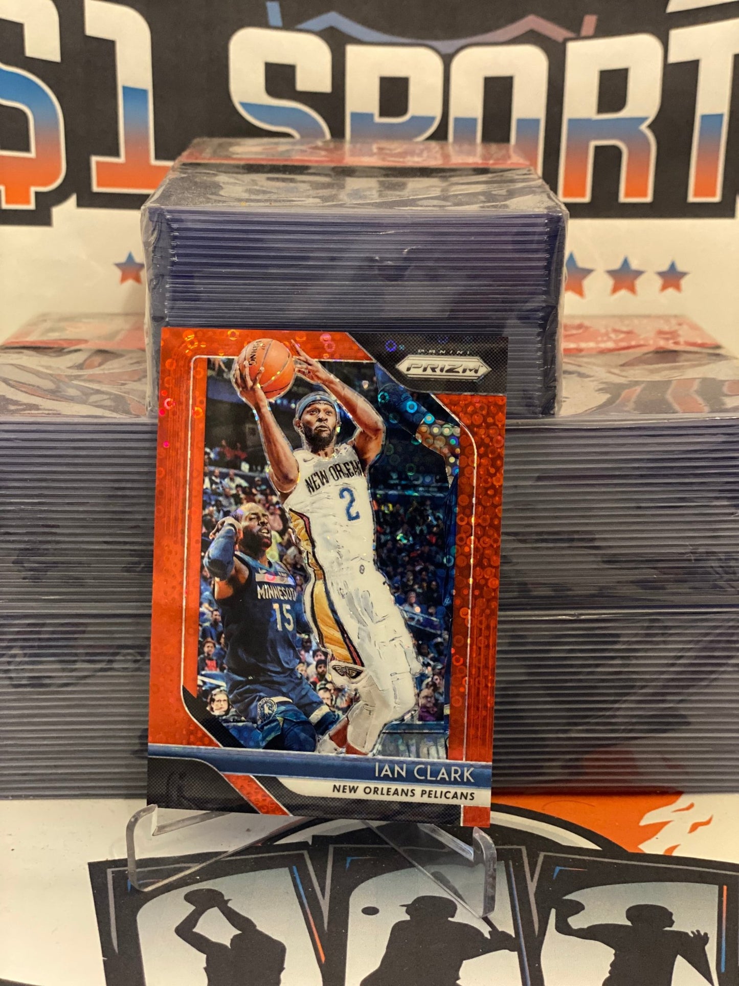 2018 Panini Prizm (Fast Break Red Prizm 114/125) Ian Clark #207