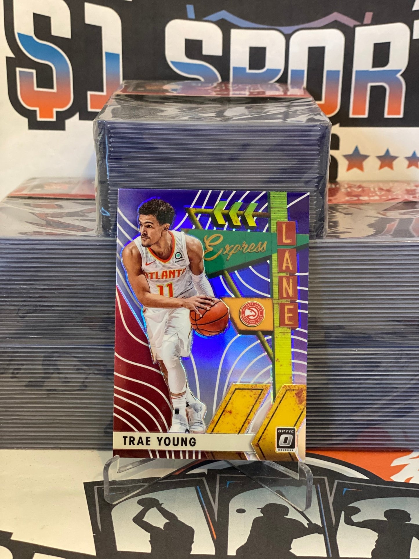 2019 Donruss Optic (Purple Prizm, Express Lane) Trae Young #17