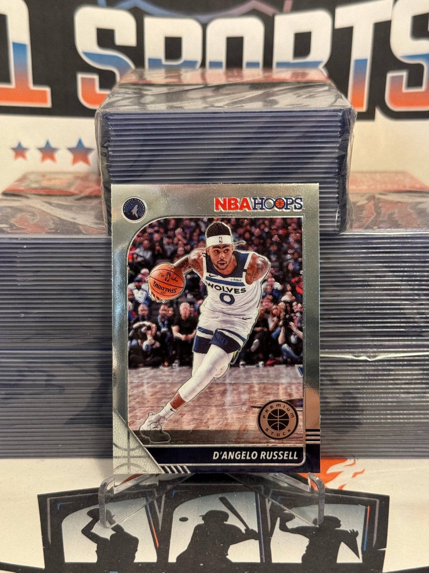 2019 Hoops Premium Stock D'Angelo Russell #18