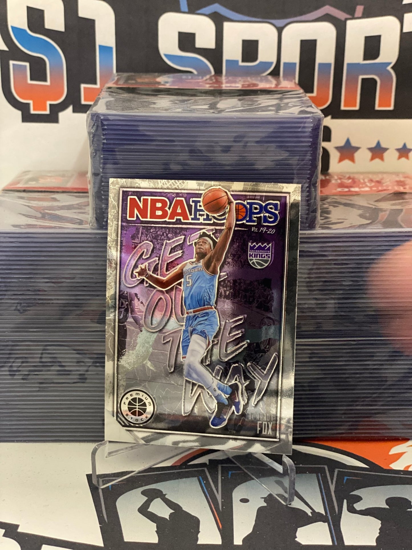 2019 Hoops Premium Stock (Get Out The Way) De'Aaron Fox #13
