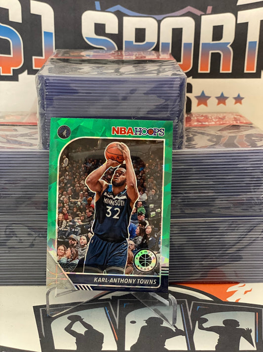 2019 Hoops Premium Stock (Green Ice Prizm) Karl-Anthony Towns #111
