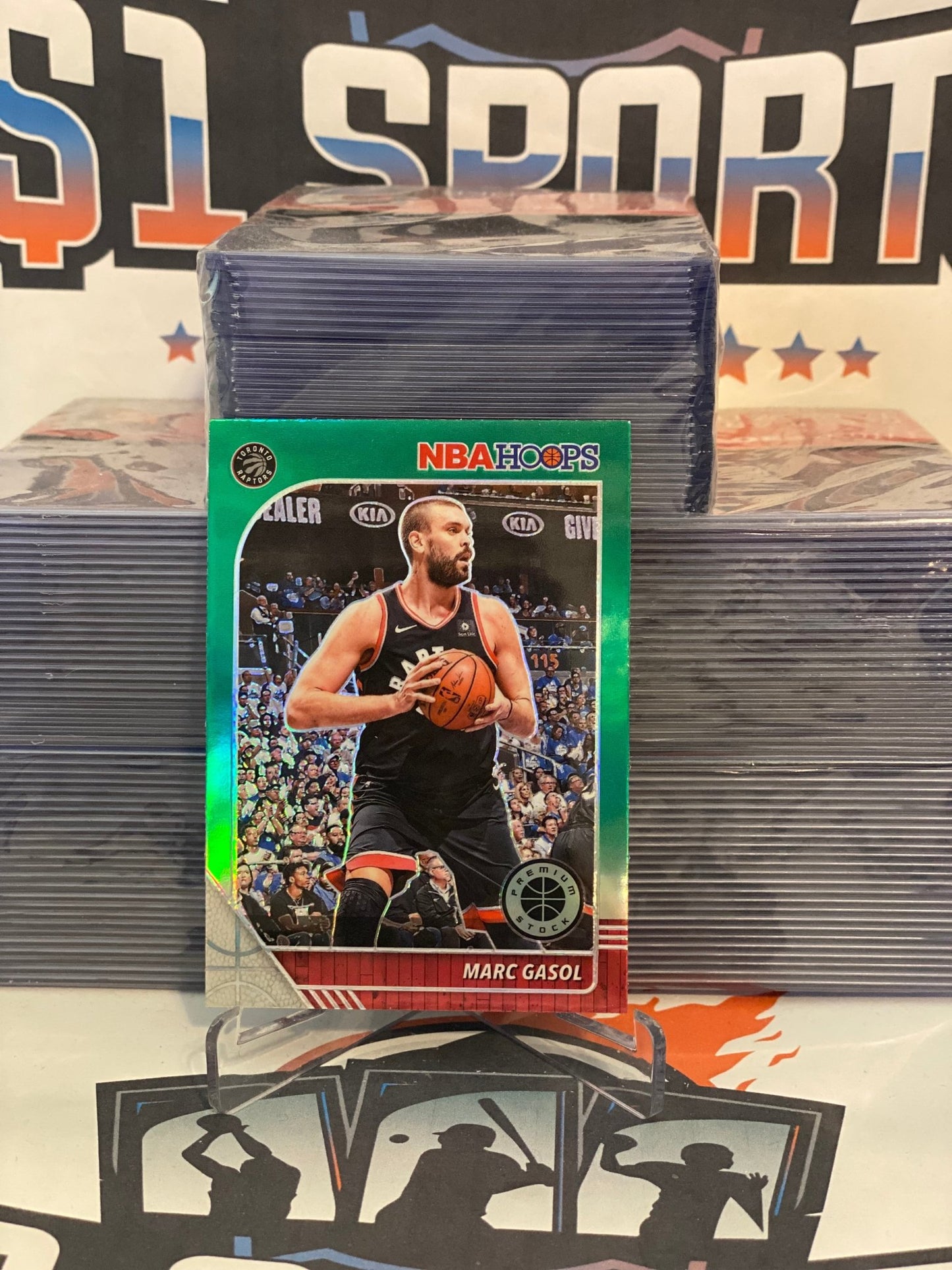 2019 Hoops Premium Stock (Green Prizm) Marc Gasol #178
