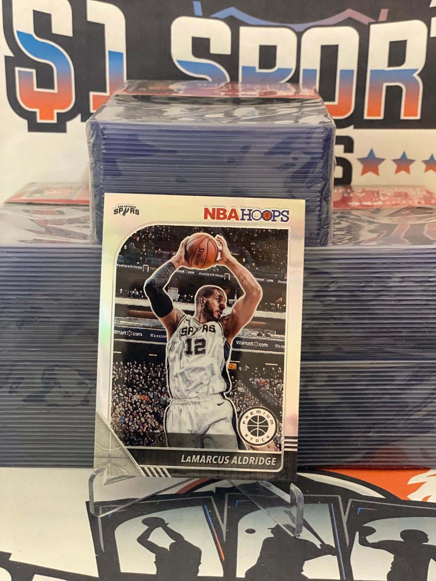 2019 Hoops Premium Stock (Silver Prizm) LaMarcus Aldridge #171