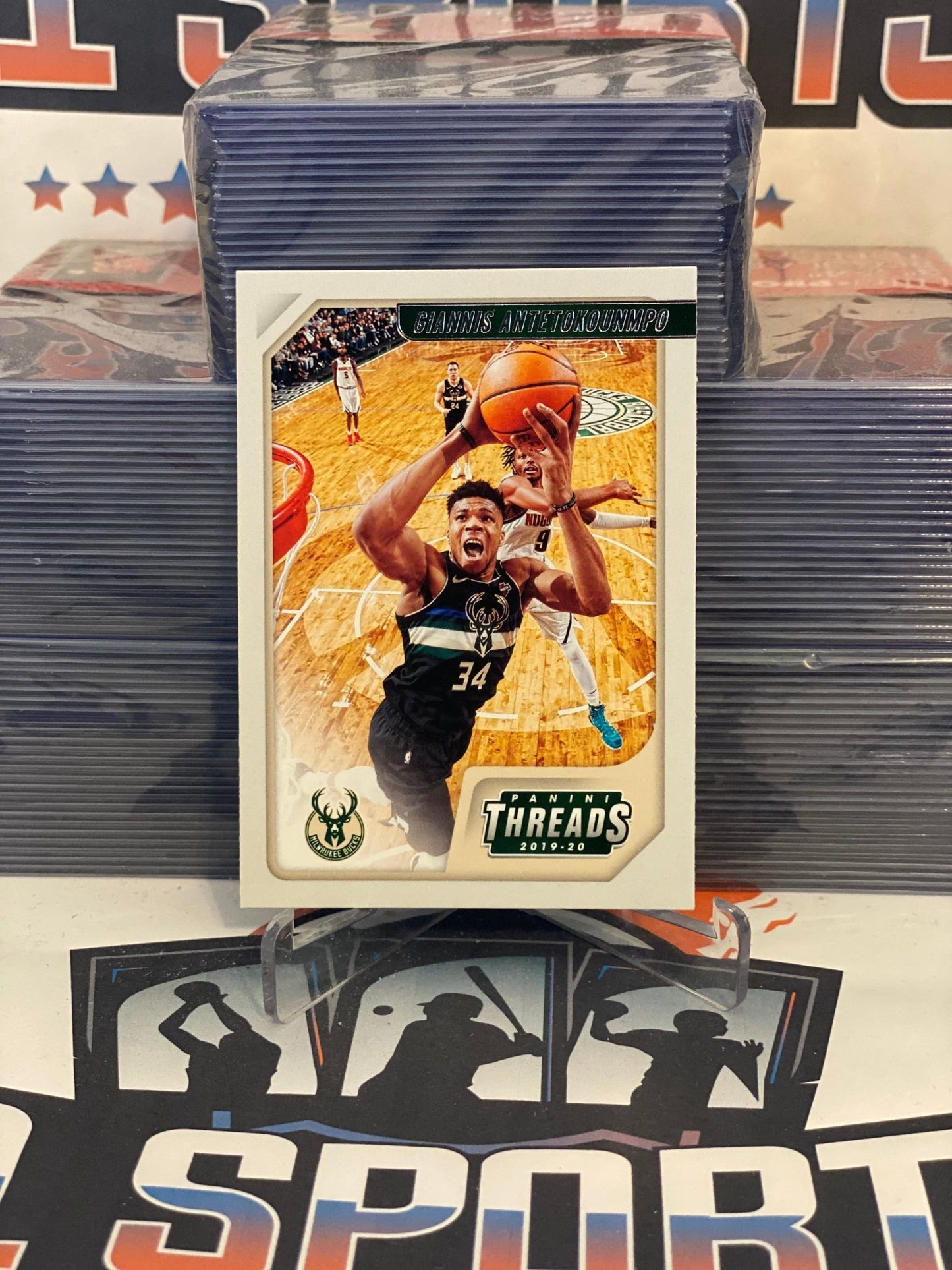 2019 Panini Chronicles (Threads) Giannis Antetokounmpo #96