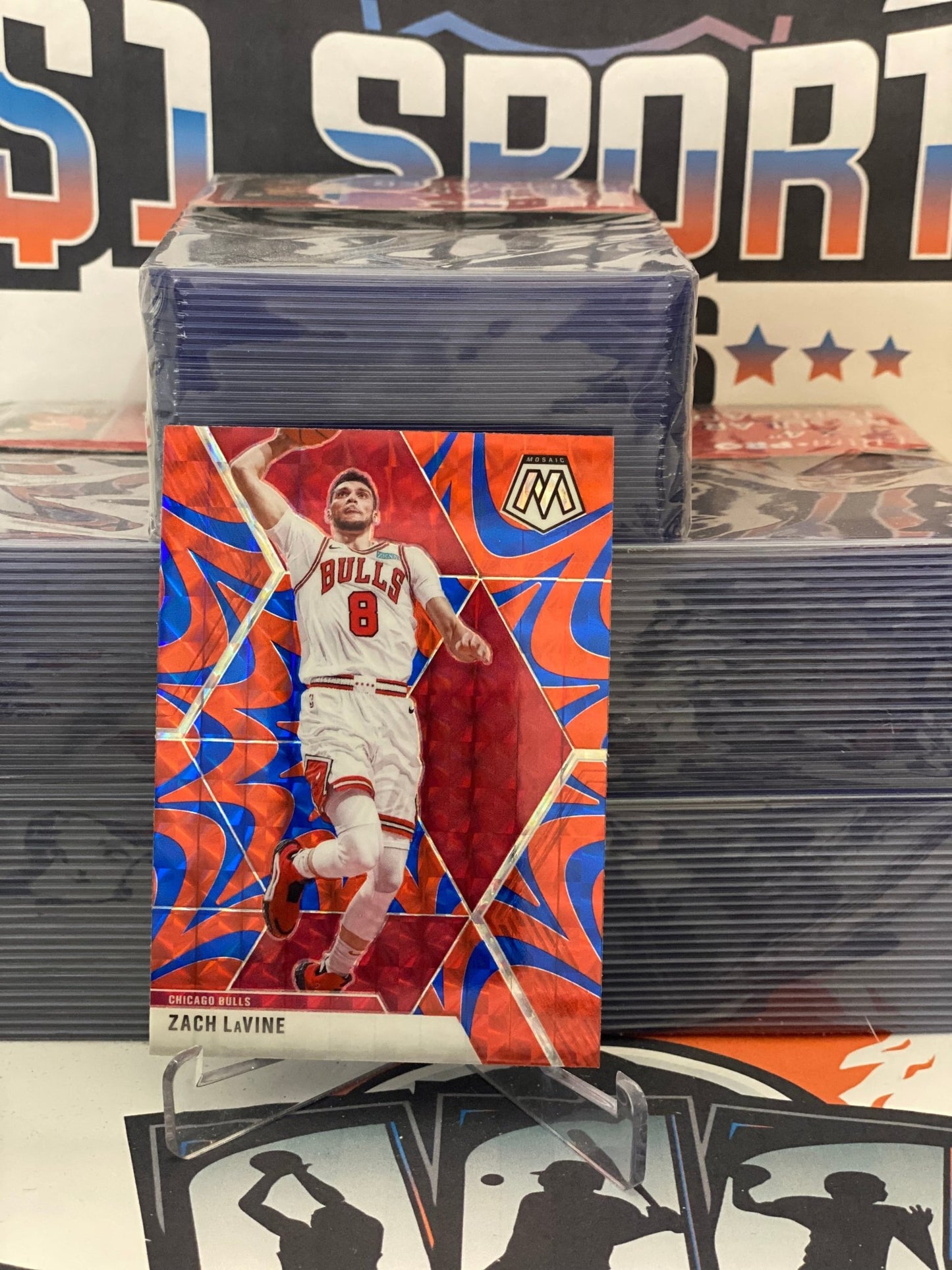 2019 Panini Mosaic (Blue Reactive Prizm) Zach LaVine #87