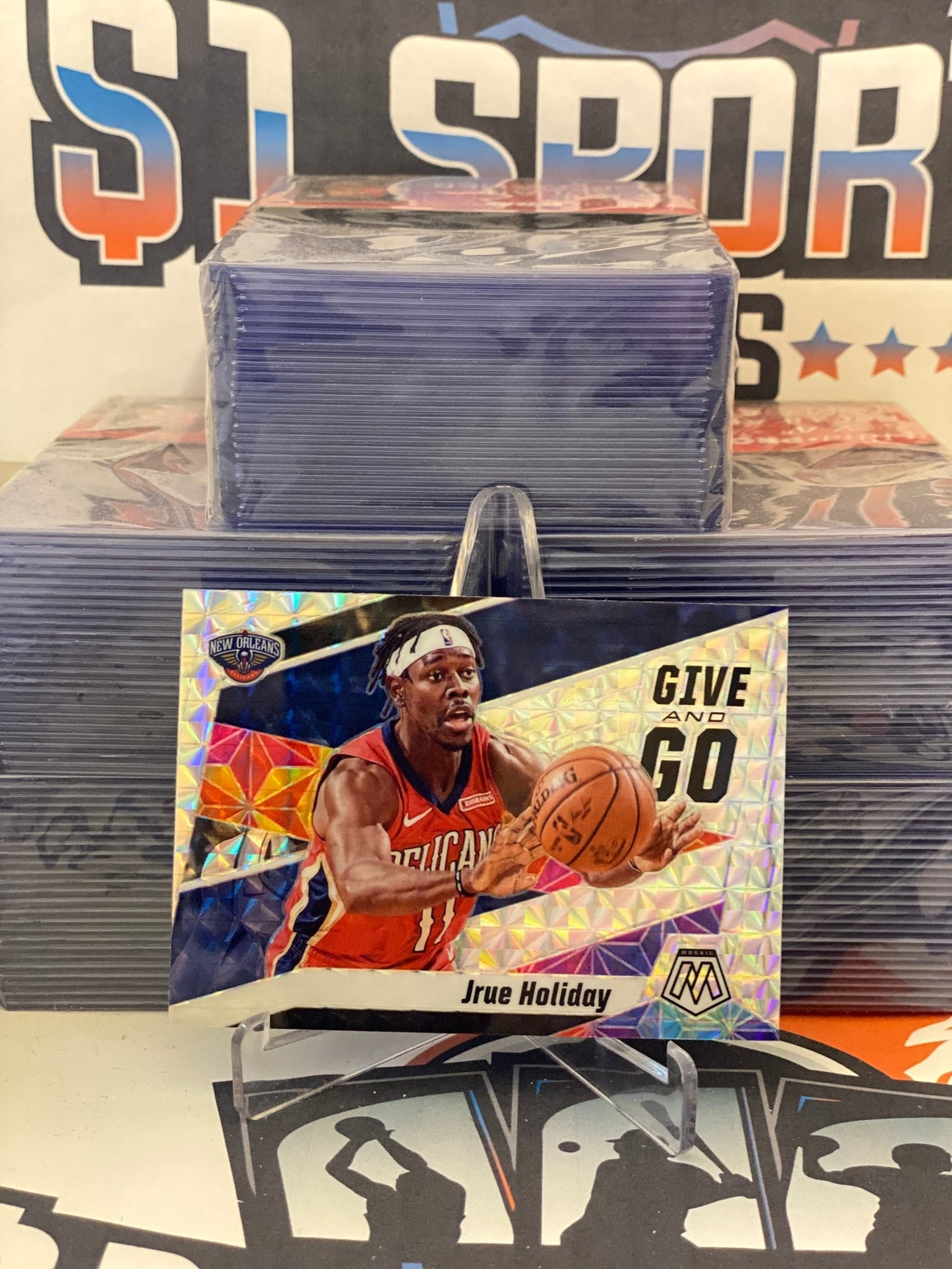 2019 Panini Mosaic (Mosaic Prizm, Give and Go) Jrue Holiday #5