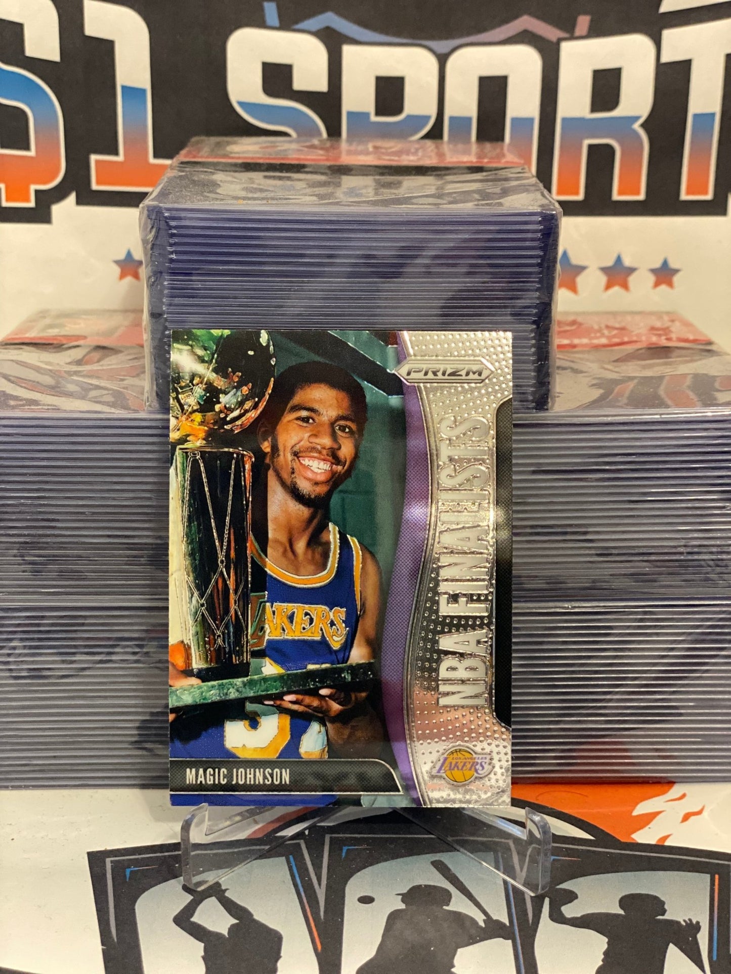 2019 Panini Prizm (NBA Finalists) Magic Johnson #7