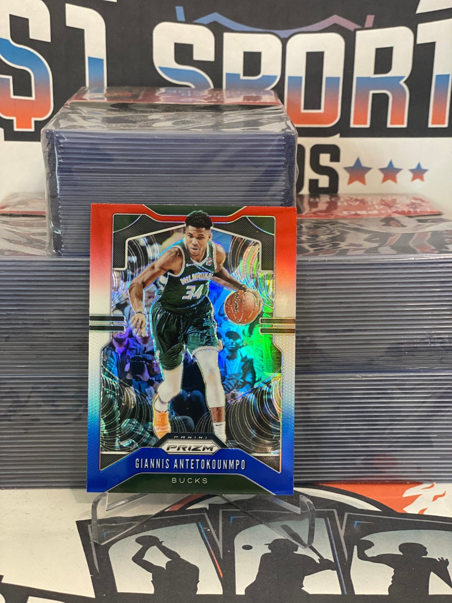 2019 Panini Prizm (Red White Blue Prizm) Giannis Antetokounmpo #152