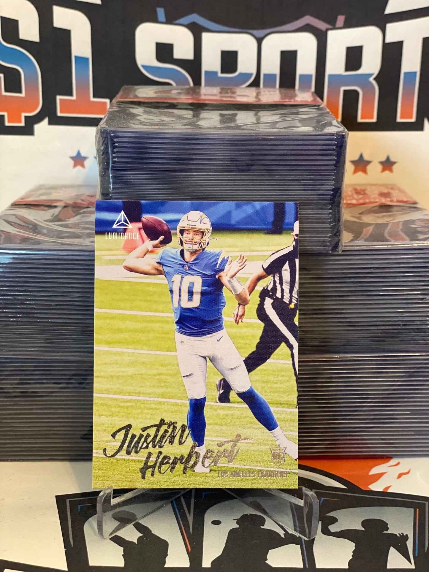 2020 Panini Chronicles (Luminance) Justin Herbert Rookie #203