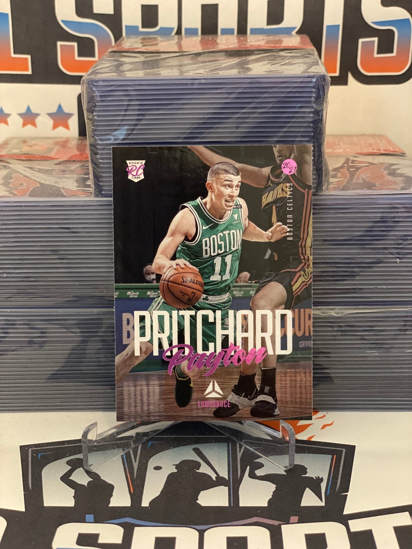 2020 Panini Chronicles (Pink, Luminance) Payton Pritchard Rookie #142
